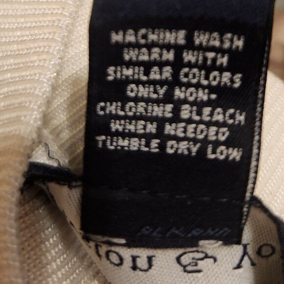 Women's Sleeveless Knit Sweater Mock Turtleneck - Picture 4 of 4